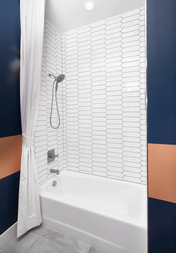 Tile Ideas for an Alcove Bathtub - Arizona Tile, image size:750x1077